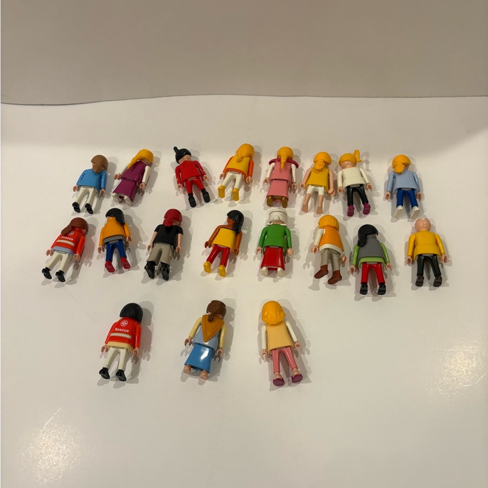 Lot of 19 Adult Women Playmobil - Picture 8 of 11